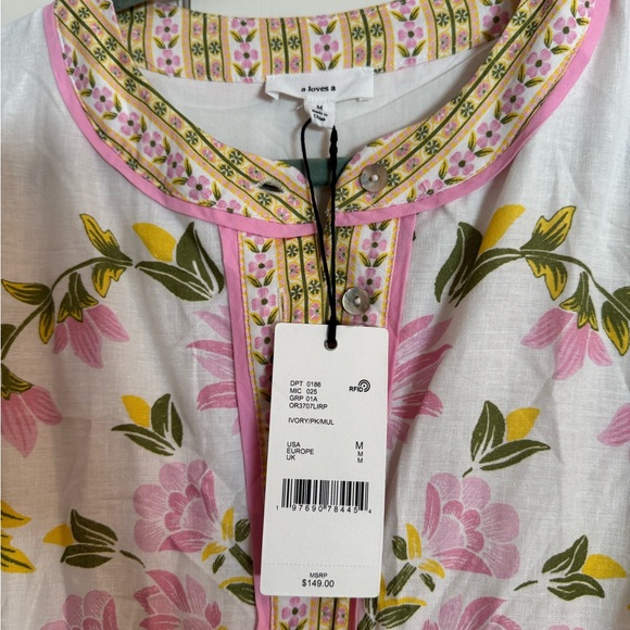 Chic Floral Mini Dress in White and Pink - Picture 3 of 4